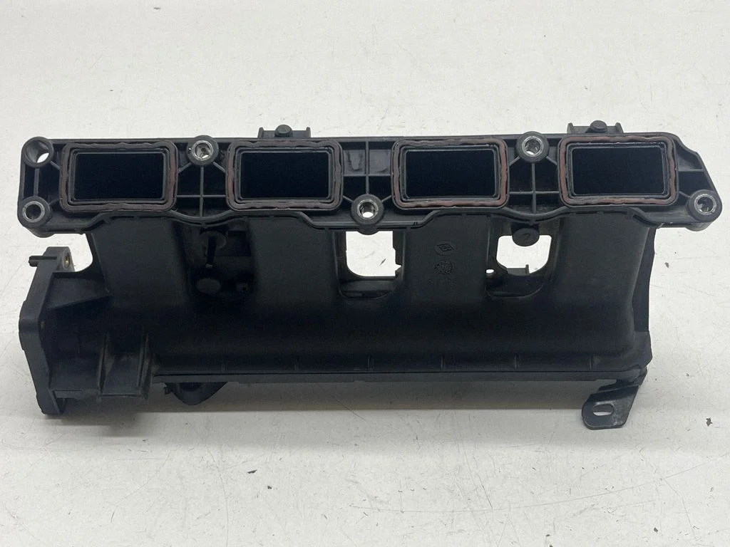 Intake manifold 140030983R
