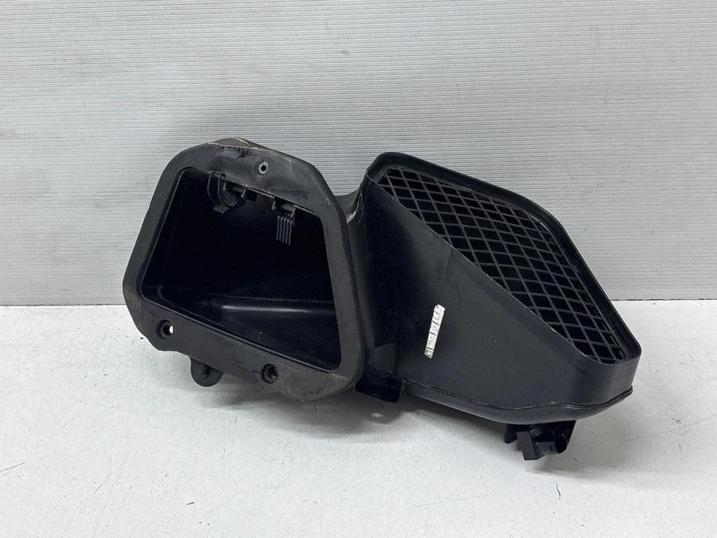 Air intake duct part 97057207204