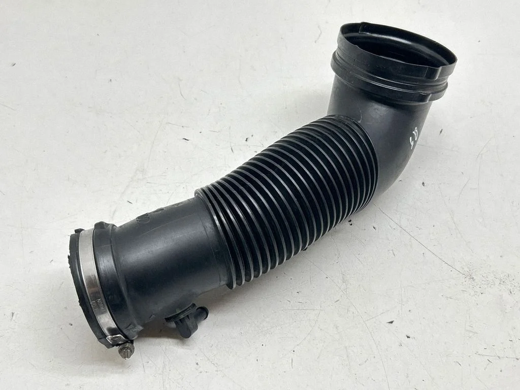 Air intake duct part 06L129629J