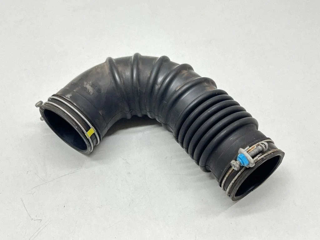 Turbo air intake inlet pipe/hose – Toyota Land Cruiser (J150) (2009-)