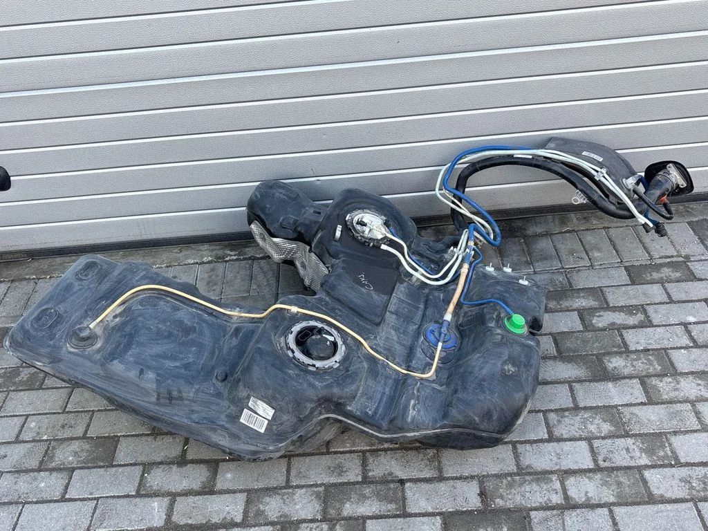 Fuel tank – Porsche Cayenne (92A) (2010-2017)