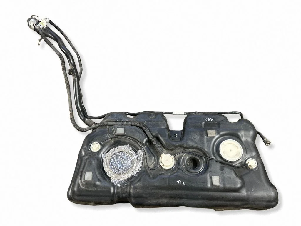 Fuel tank 739078408