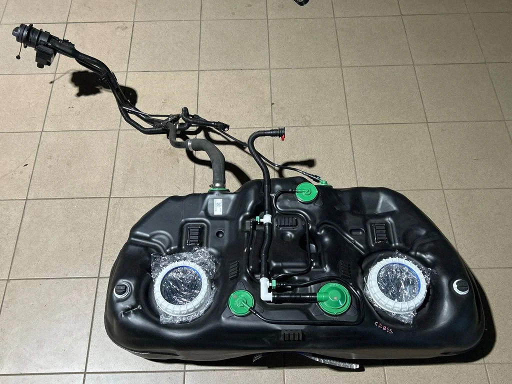 Zbiornik paliwa 42013FN00A