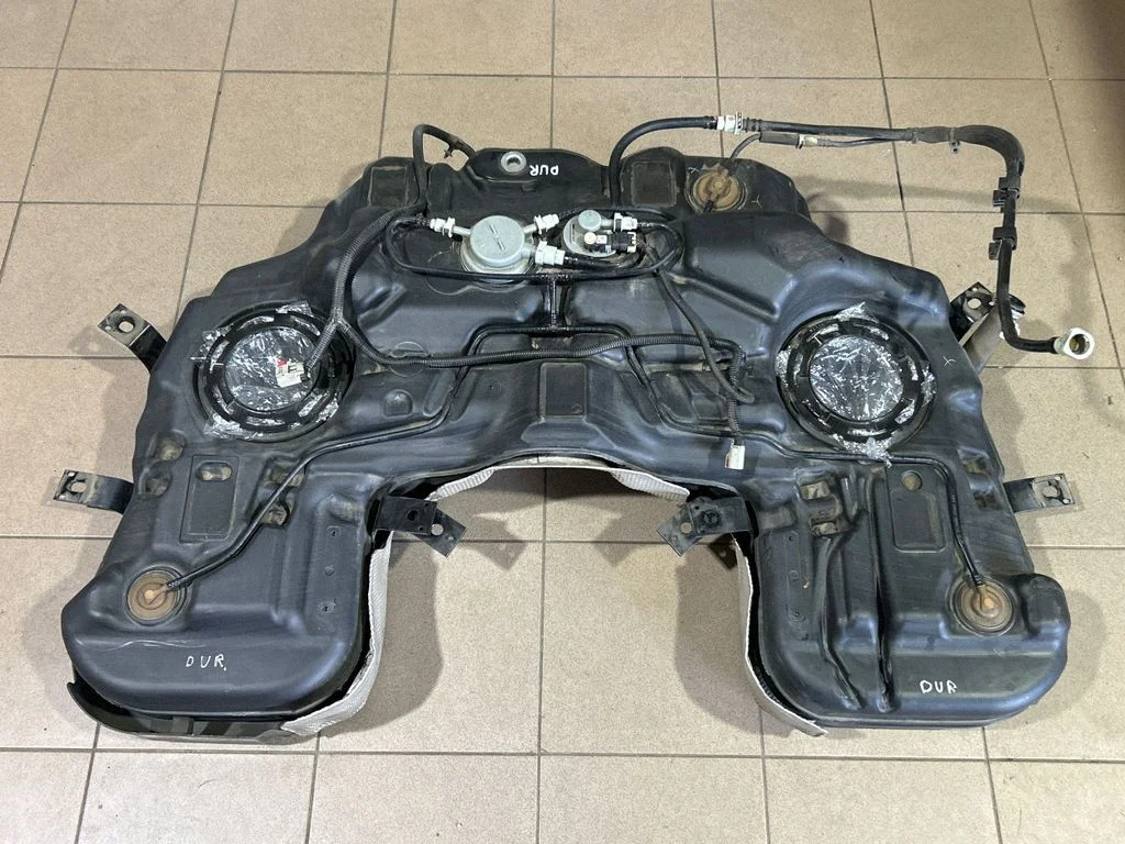 Kütusepaak 04578786AJ