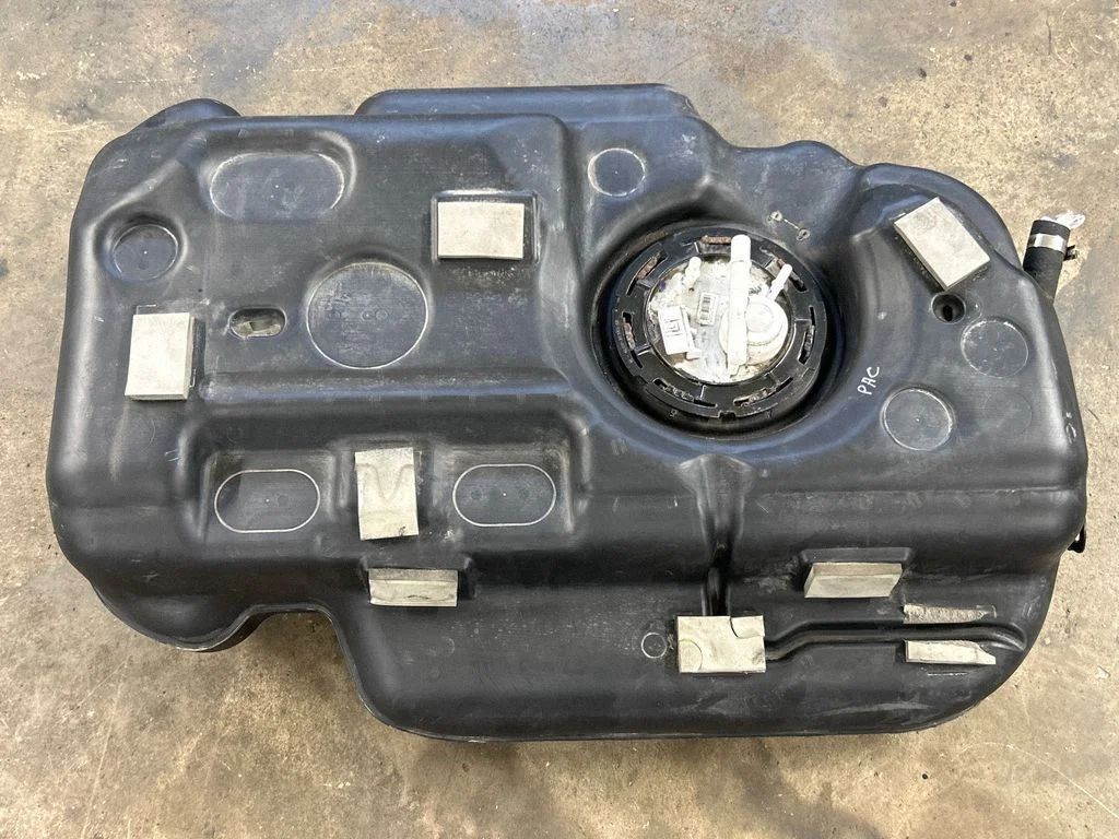 Fuel tank 52030439A
