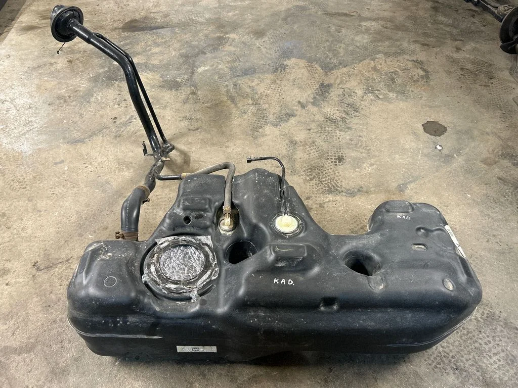 Fuel tank 172054EA0A