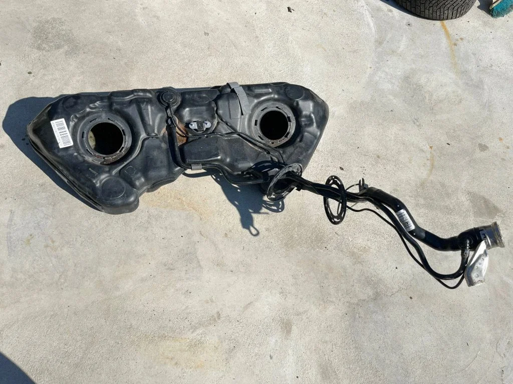 Fuel tank A2044703801