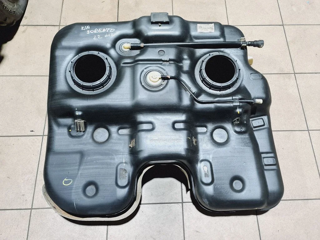 Fuel tank 311002PXXX
