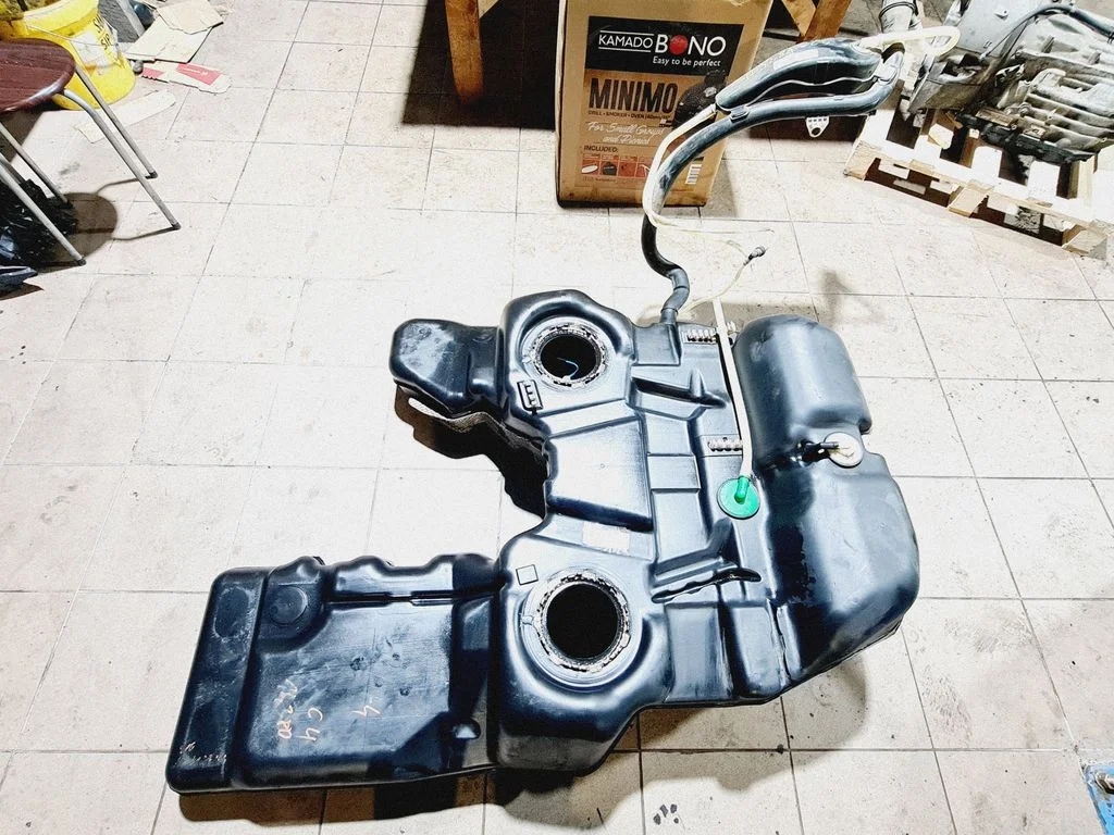 Fuel tank 7L0201085A