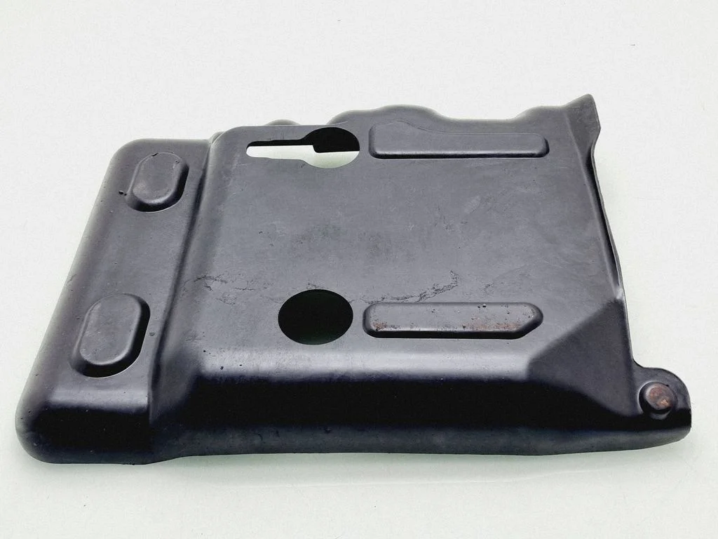Fuel tank bottom protection 7L0201979