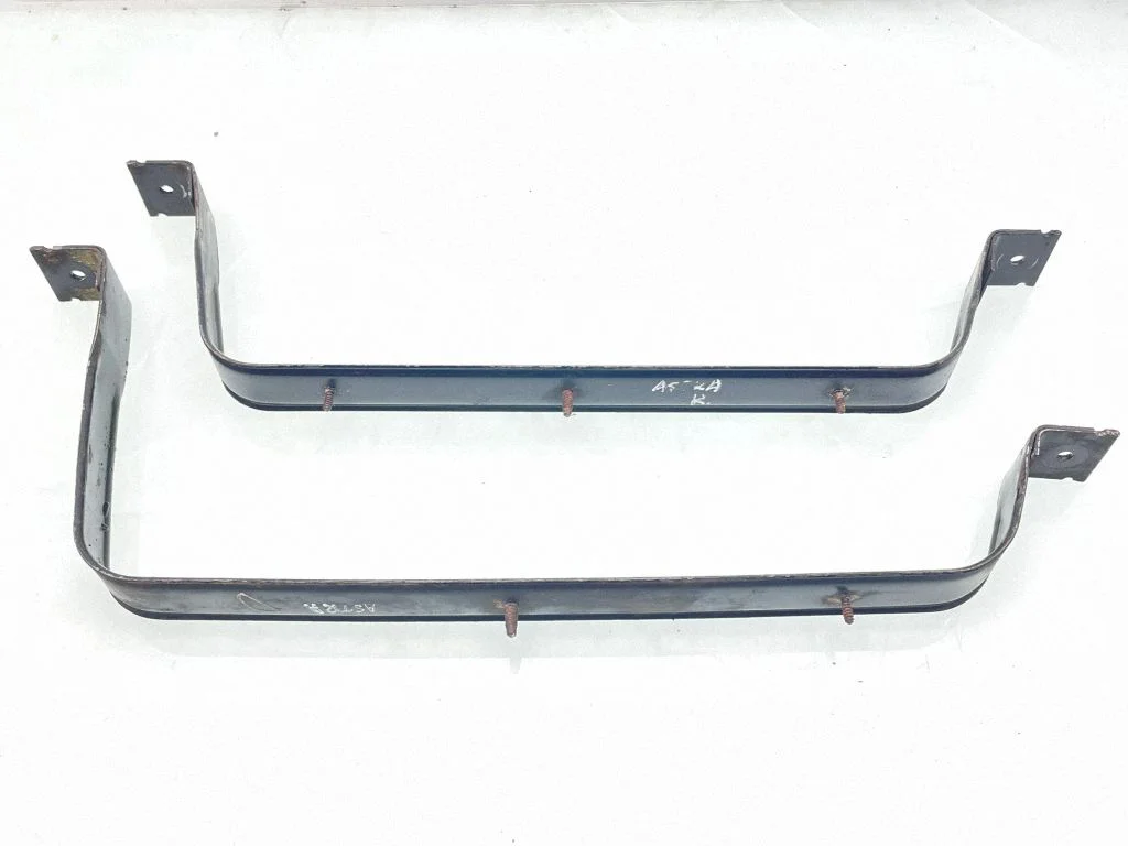 Mocowanie zbiornika paliwa 13400075
