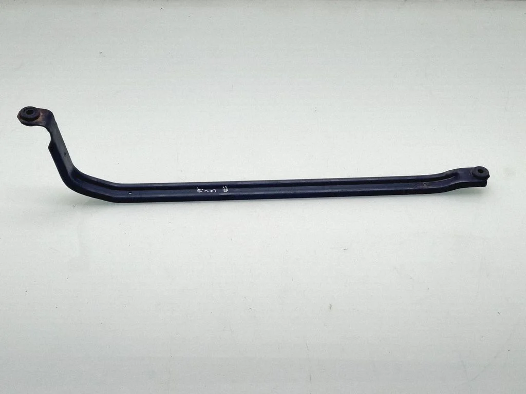 Fuel tank mounting bracket – BMW 3 Series F30 F35 F31 (2012-2018)