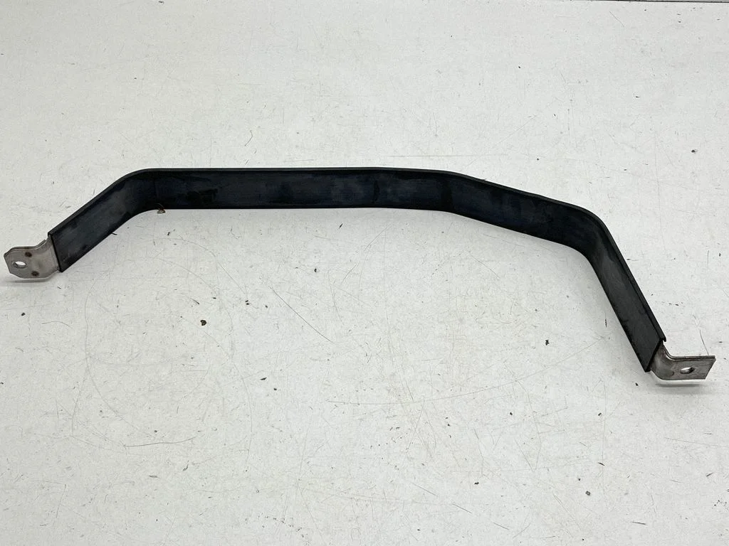 Fuel tank mounting bracket 1723