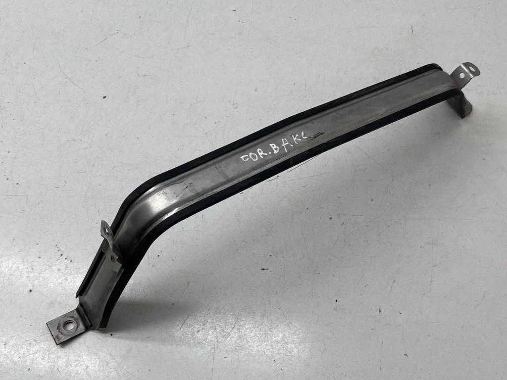 Fuel tank mounting bracket I610