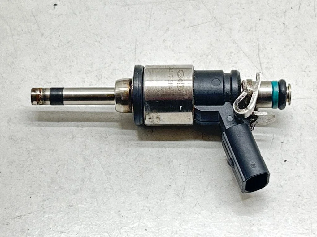 Fuel injector 9041090015