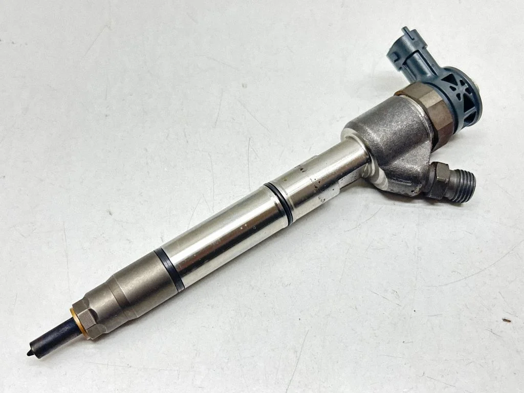 Fuel injector 338002A610