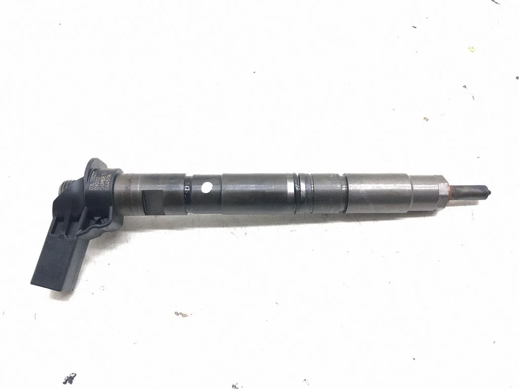 Fuel injector 03L130277