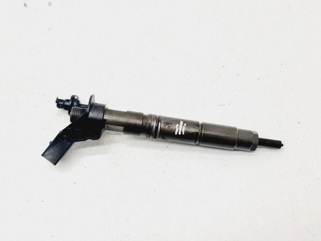 Fuel injector A6420700487