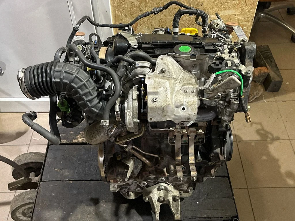 Engine C063225