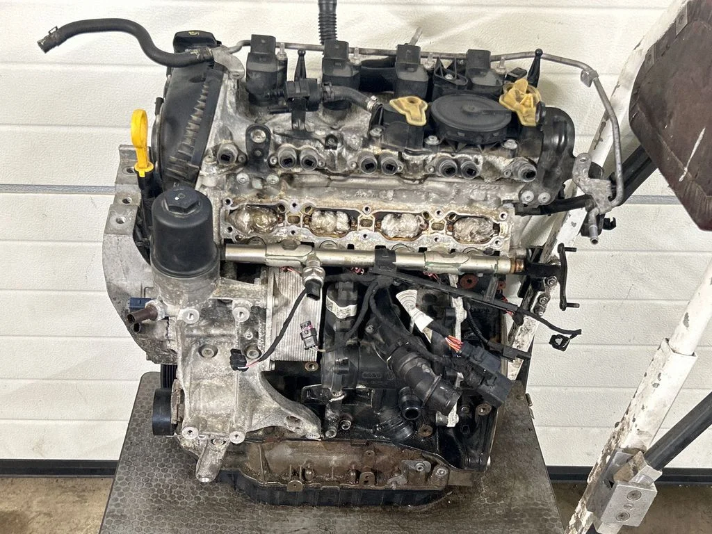 Engine DDS043236