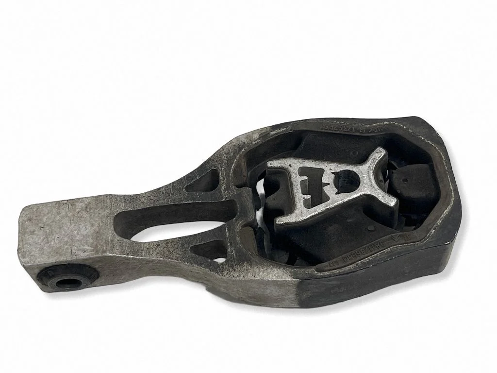 Engine mount bracket 9811786680