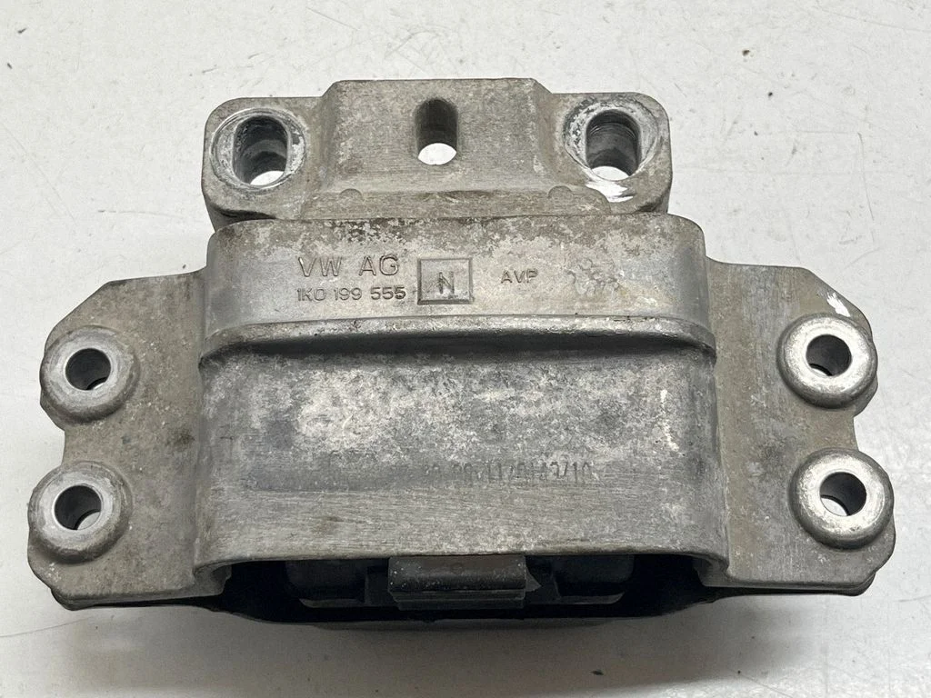 Engine mount bracket 1K0199555
