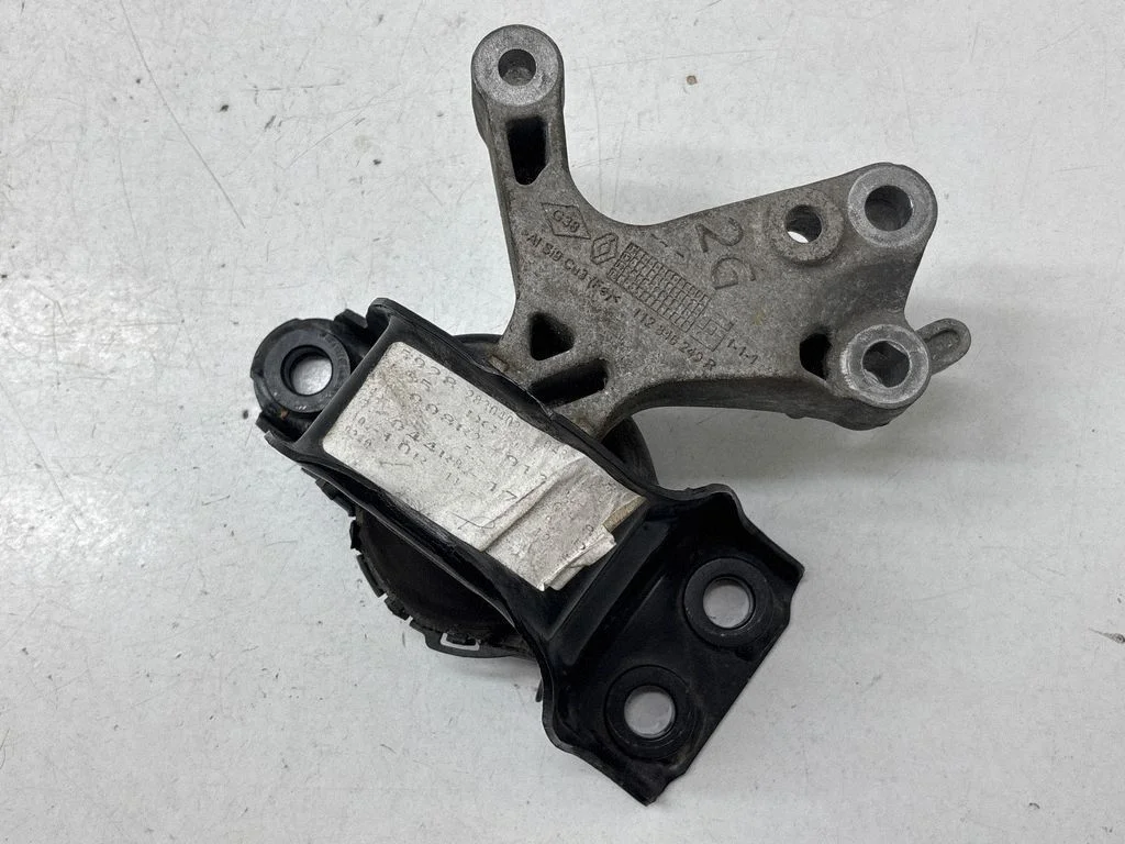 Engine mount bracket 112846249R