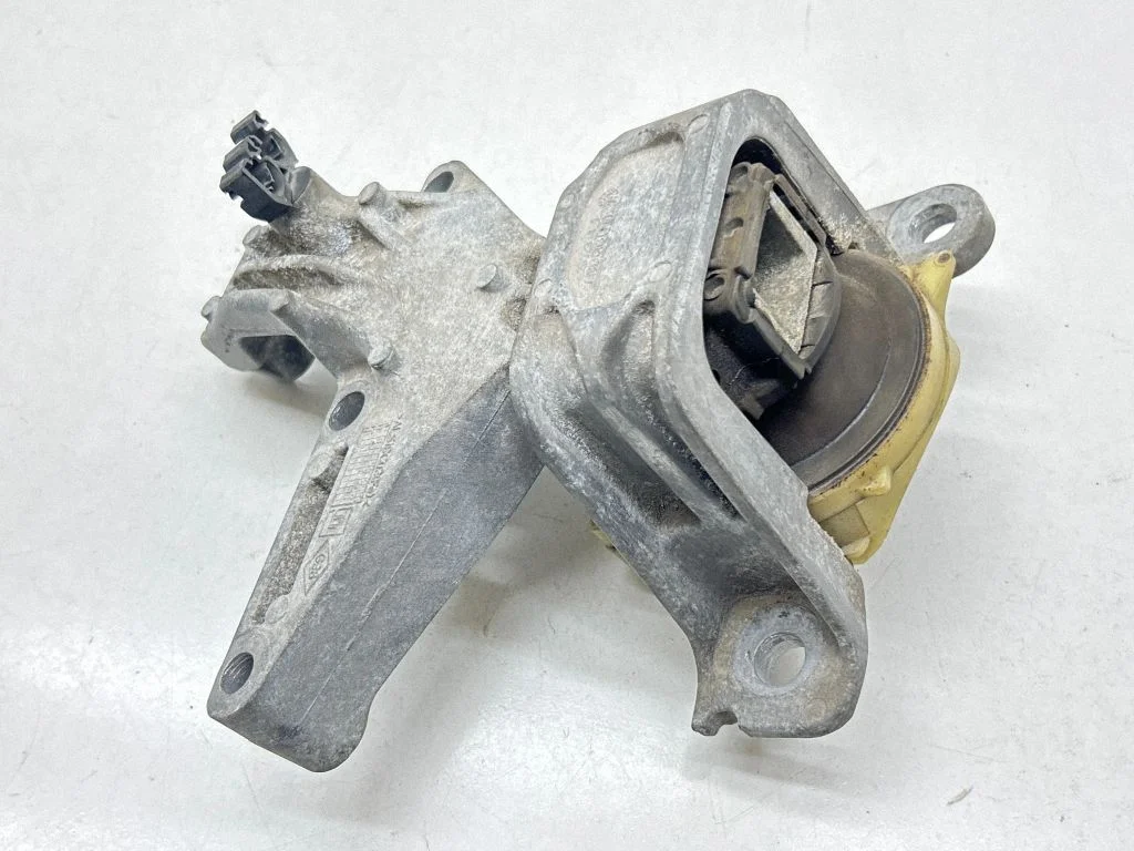 Dzinēja spilvens 326E28C