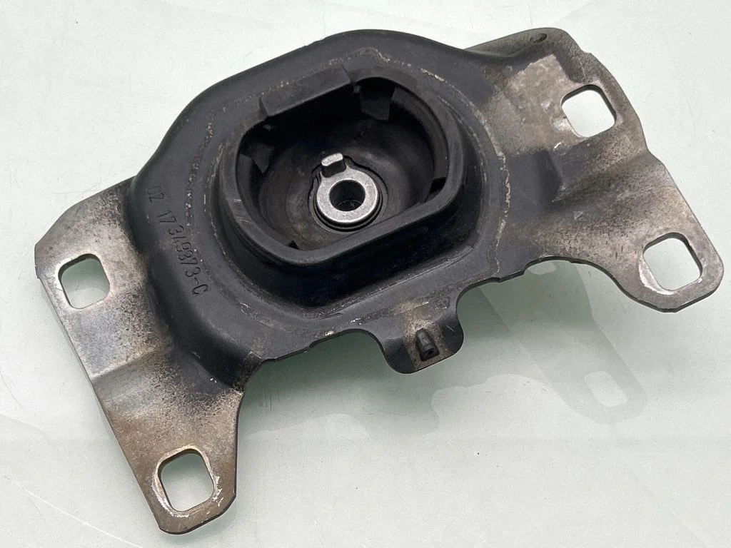 Engine mount bracket F1F17M121JB