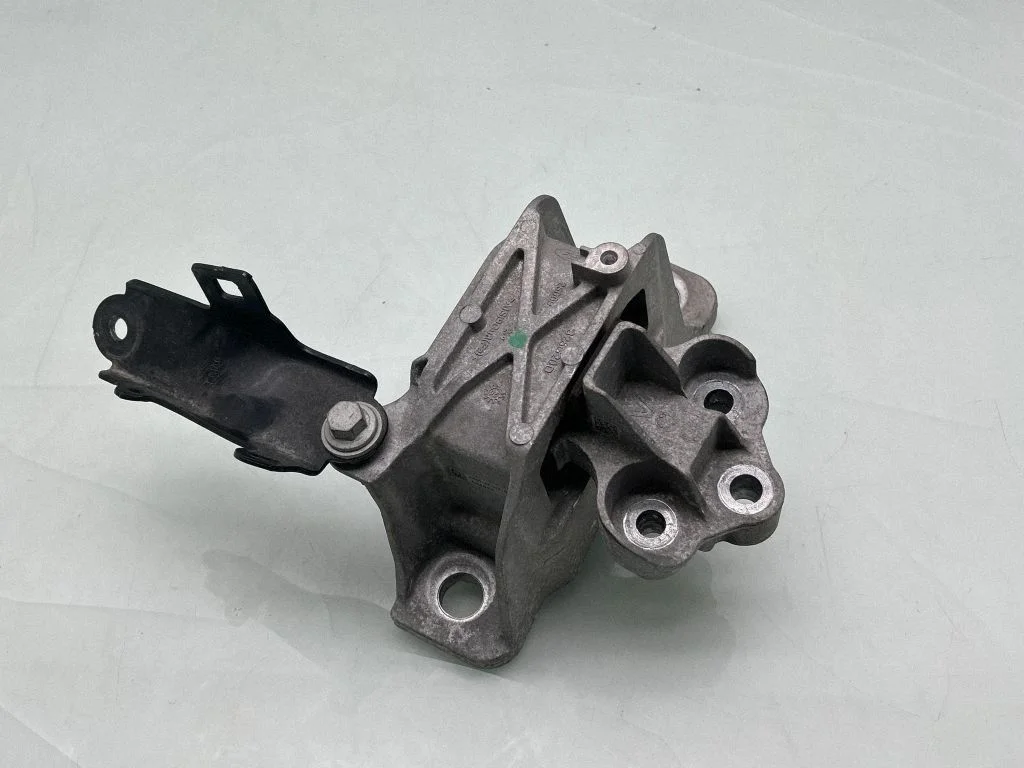 Dzinēja spilvens JX616F012GD