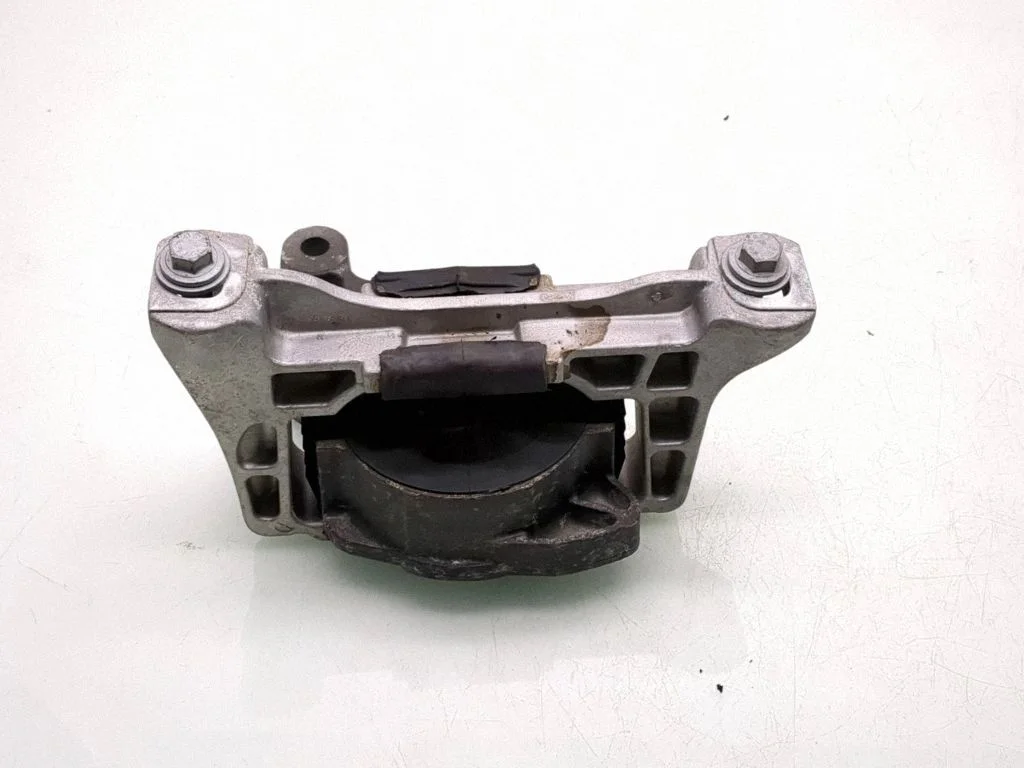 Engine mount bracket F1F16F012AC