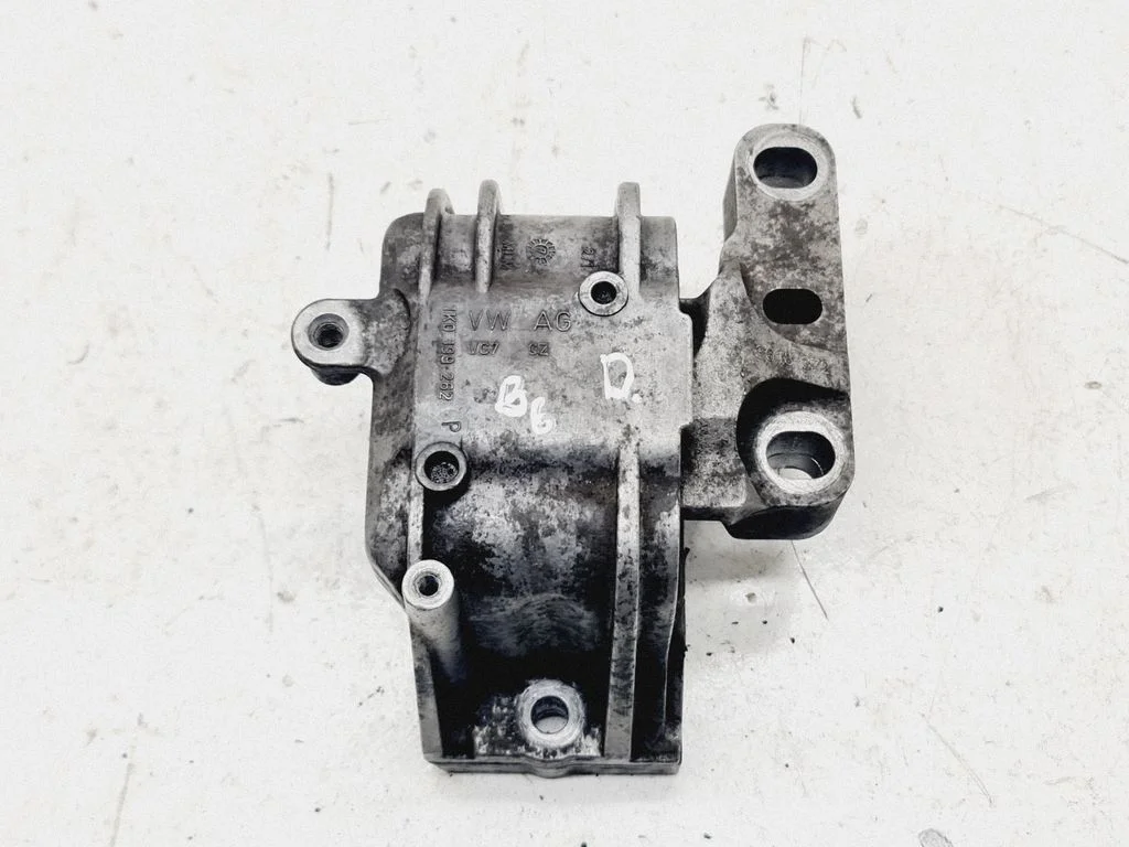 Dzinēja spilvens 1K0199262