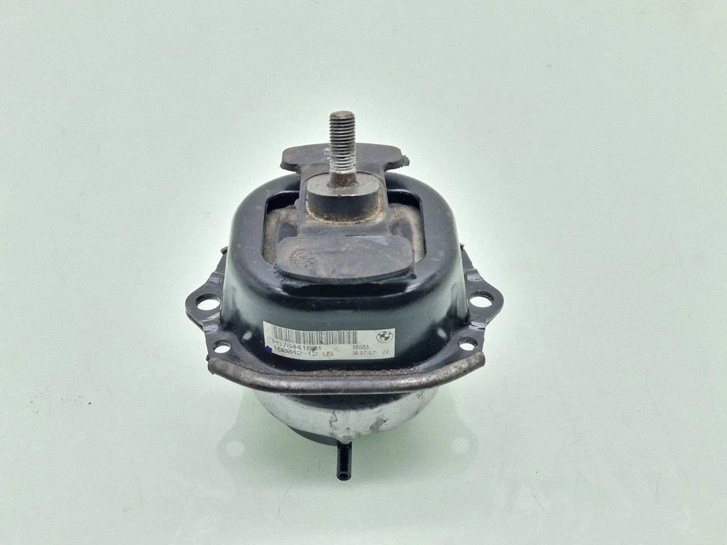 Engine mount bracket P678441601