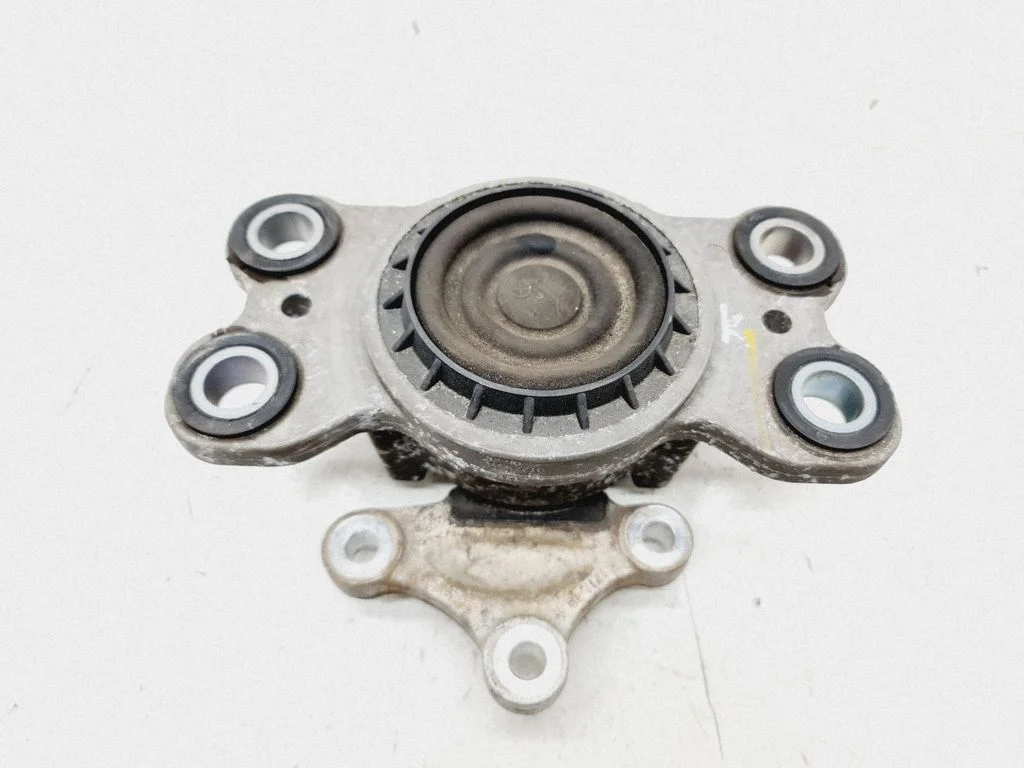 Engine mount bracket G2458118