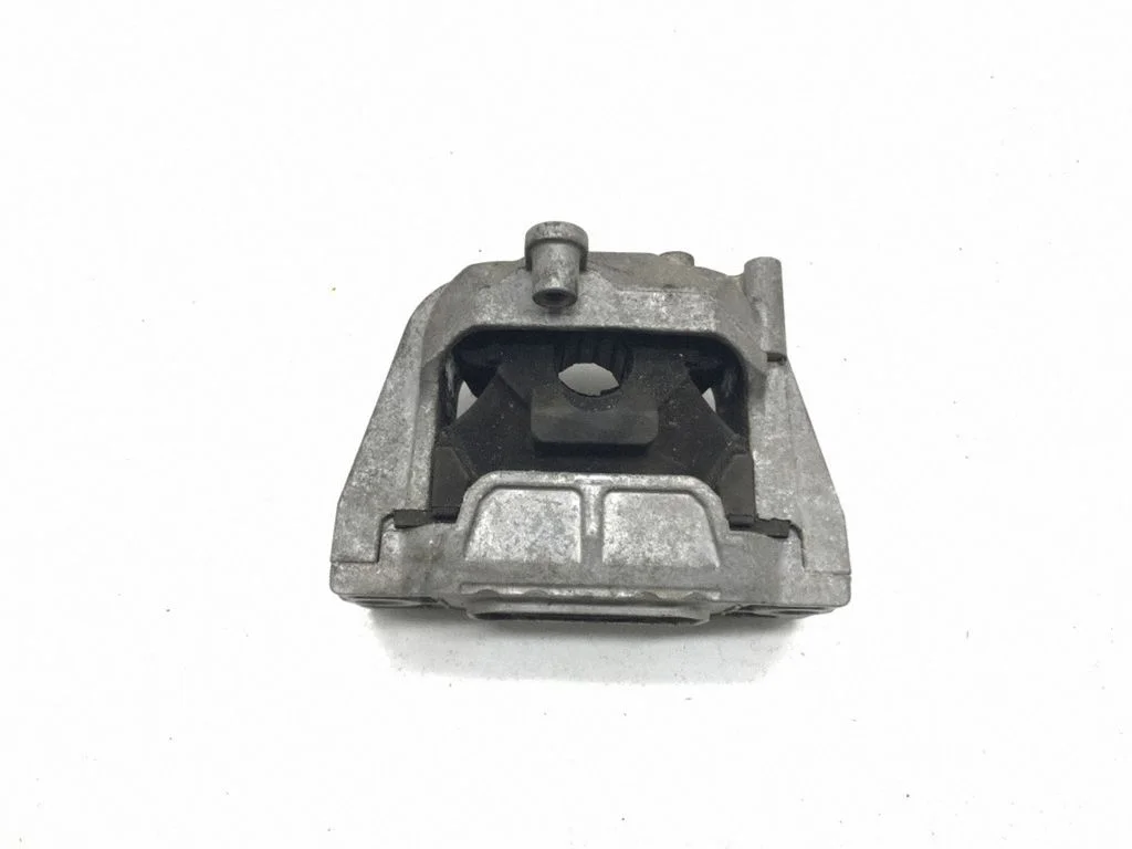 Engine mount bracket 1K0199262