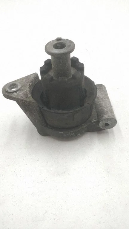 Engine mount bracket 90538582