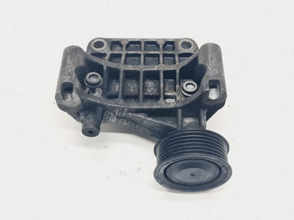 Generator/alternator bracket 059903143R