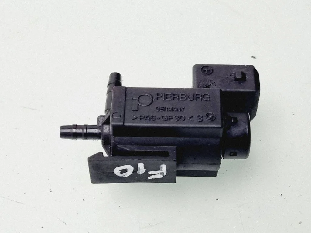 Vacuum valve 7810831