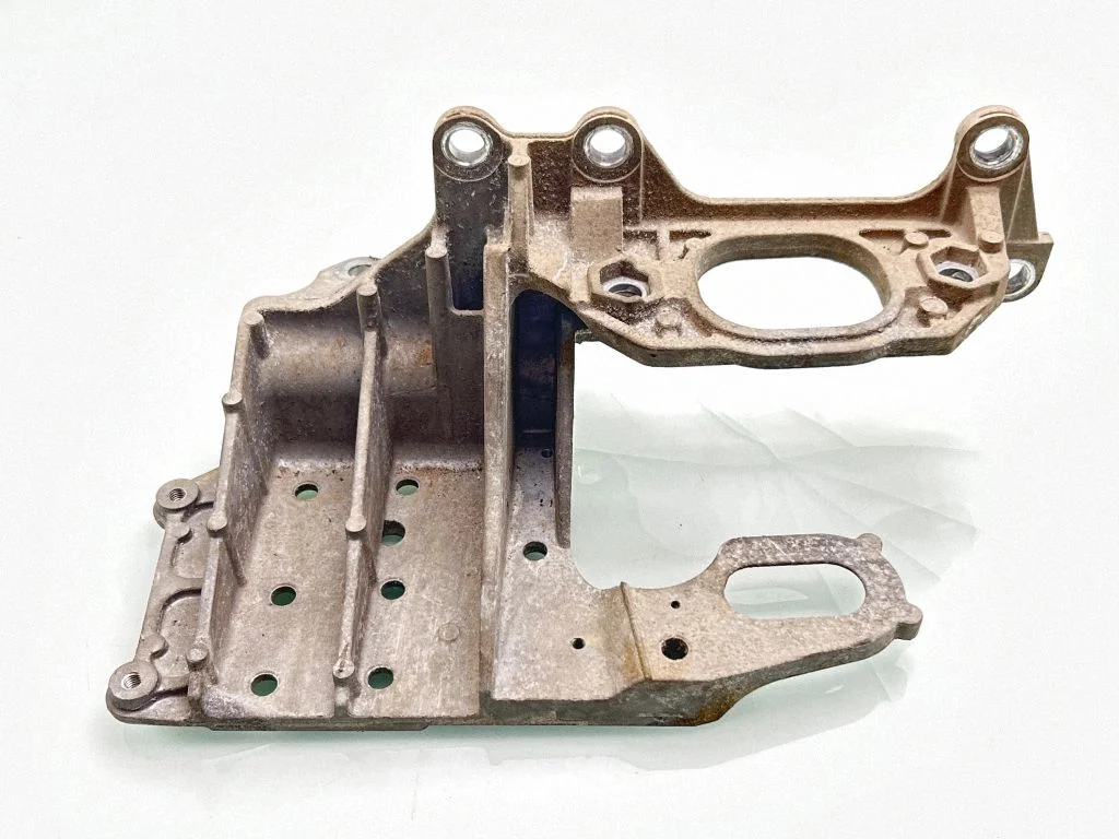 Engine mounting bracket 11254JD00A