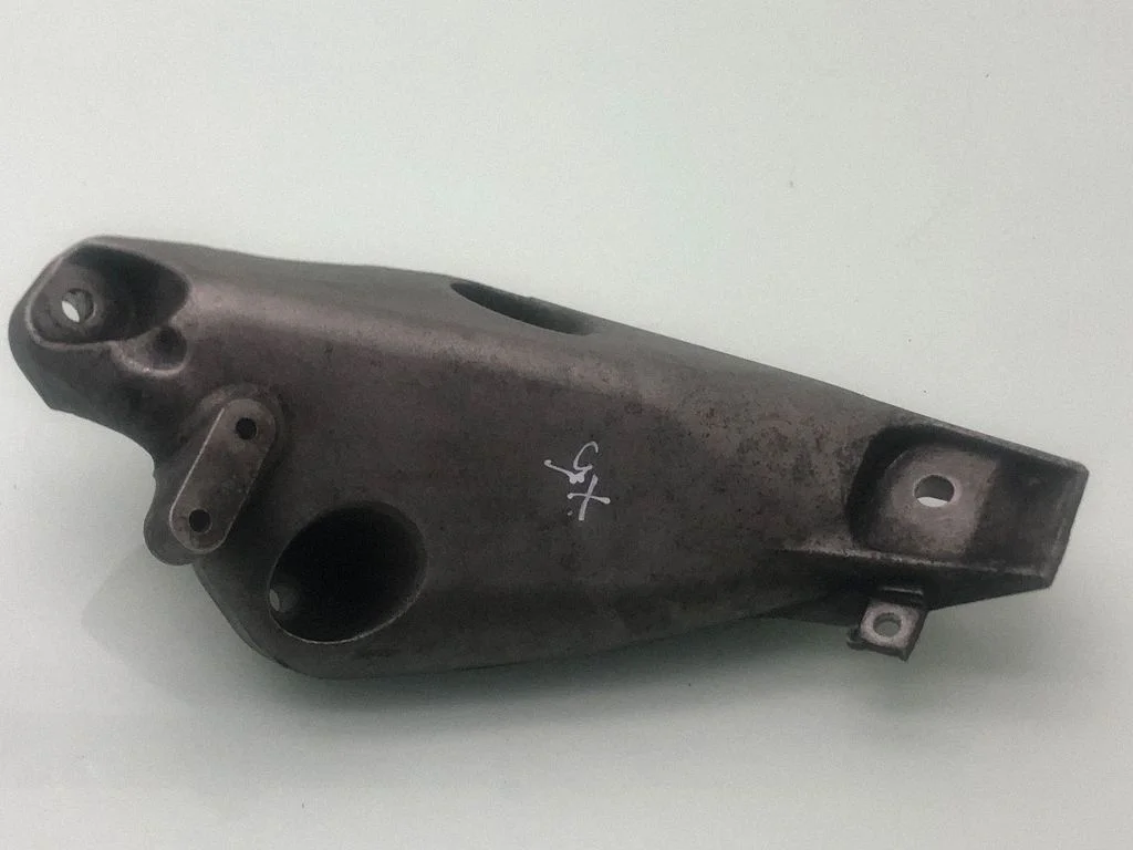 Engine mounting bracket 22116772679