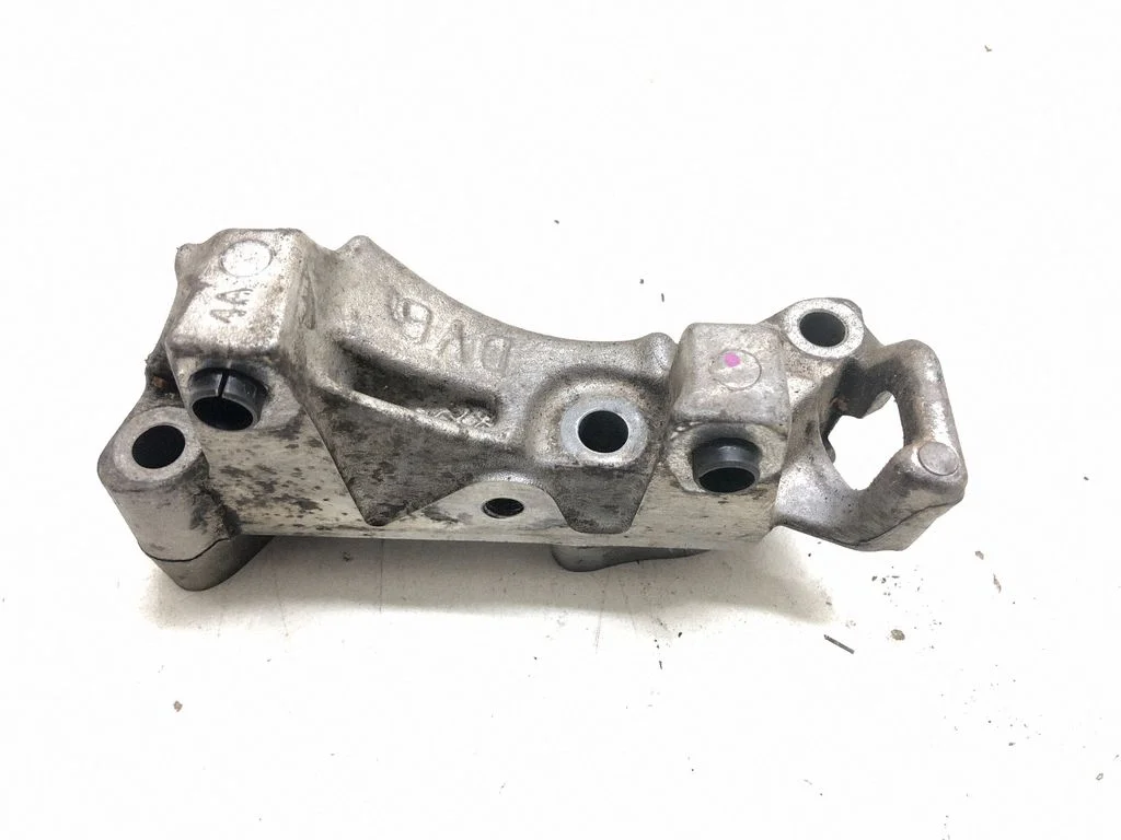 Engine mounting bracket 9688615780