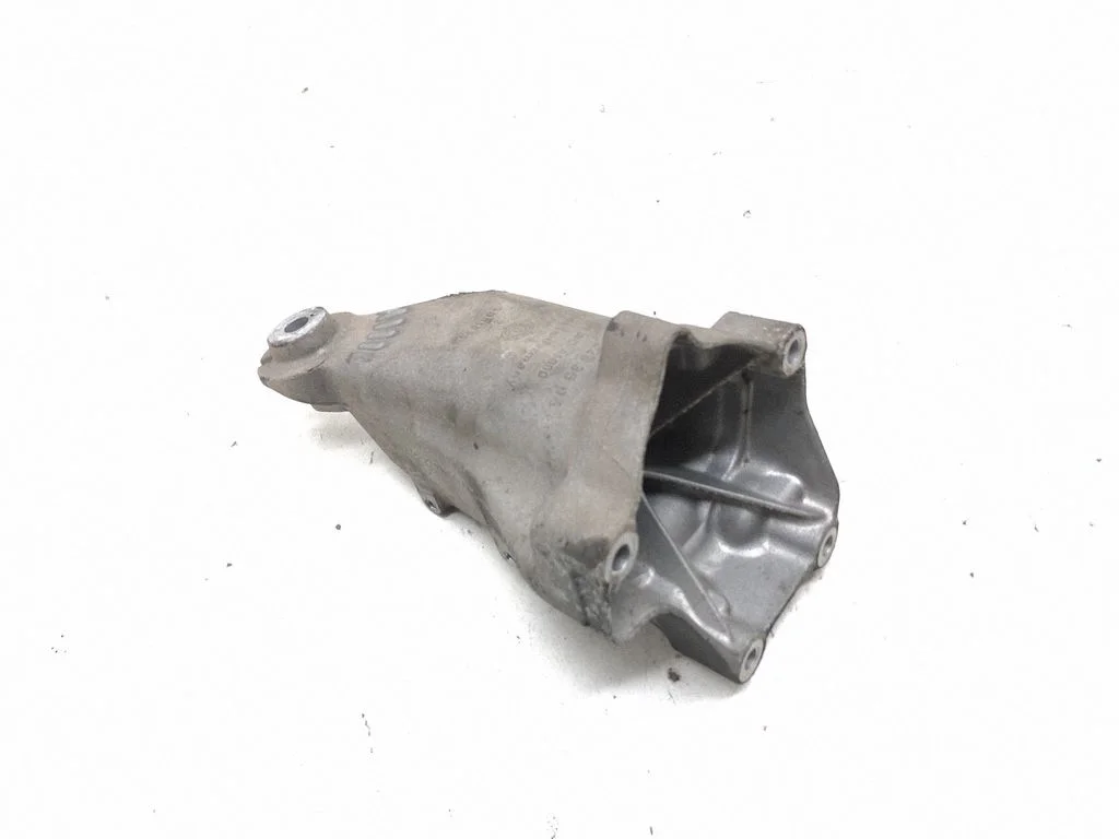 Engine mounting bracket A6512233504