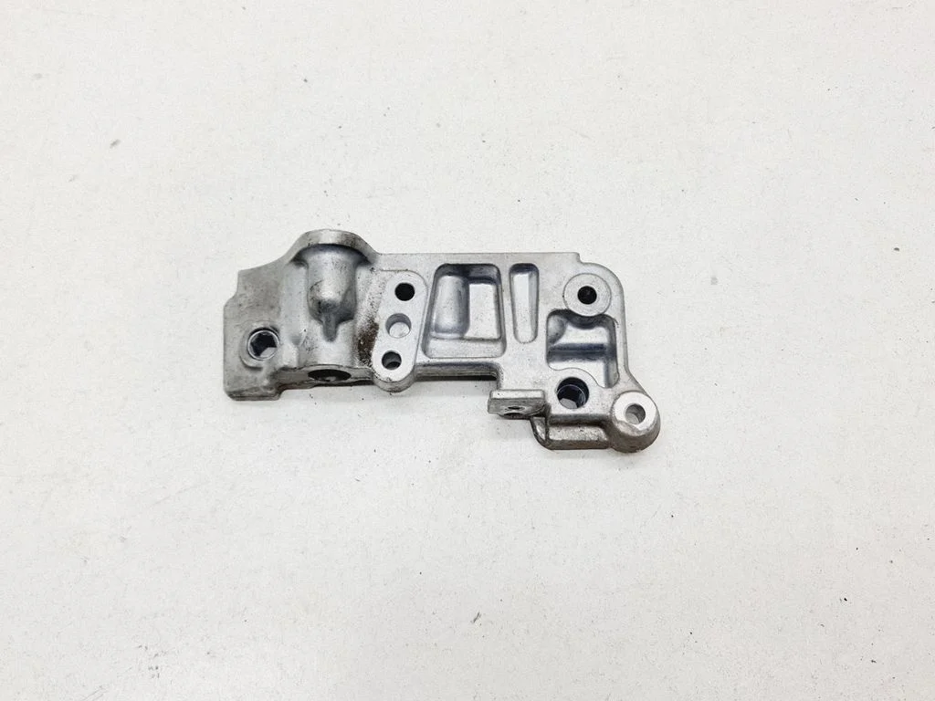 Engine mounting bracket – Mercedes-Benz B-Class W246 W242 (2011-2017)