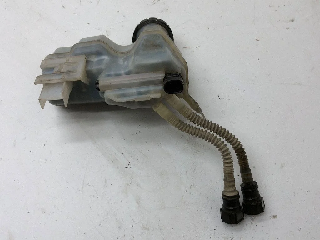 Power steering fluid tank/reservoir – Opel Meriva B (2010-2016)