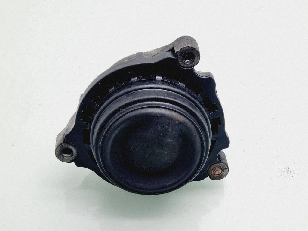 Poduszka silnika – BMW Seria 3 F30 F35 F31 (2012-2018)