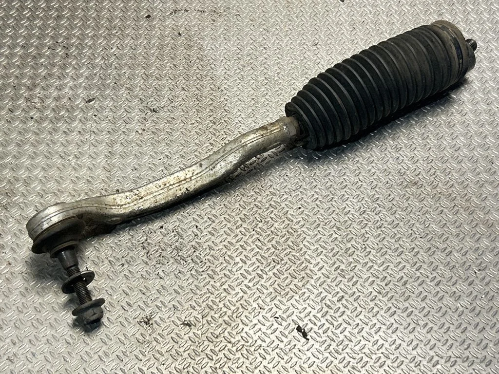 Steering tie rod – front right