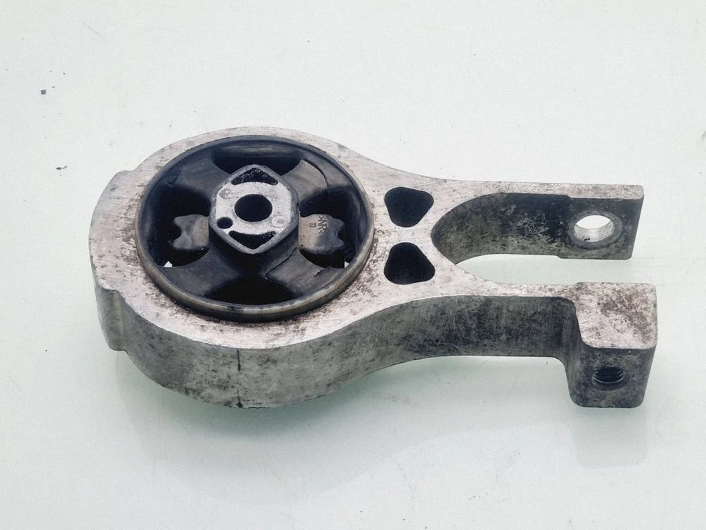 Engine mount bracket 9683029080