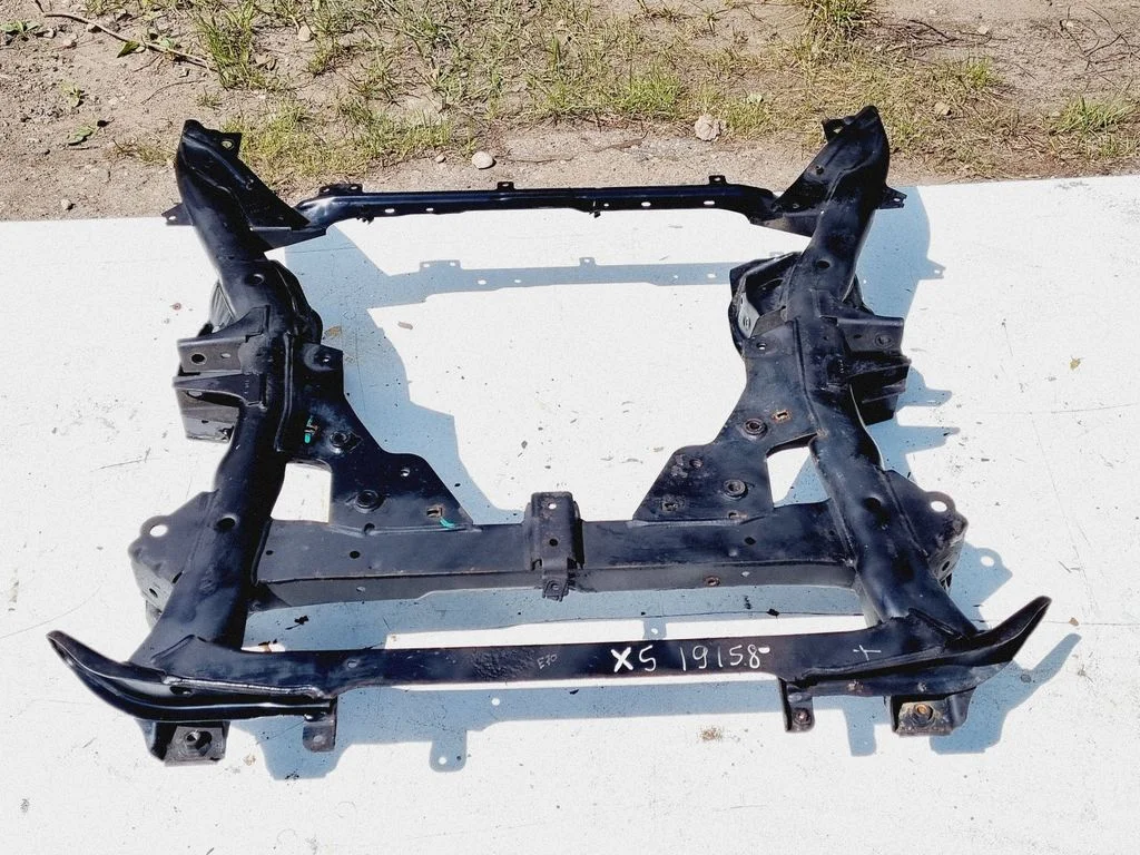 Front subframe 677268105