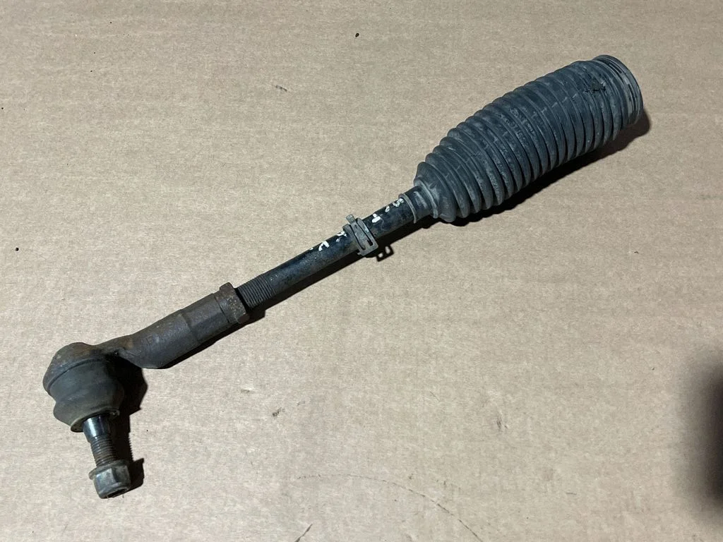 Steering tie rod – front left
