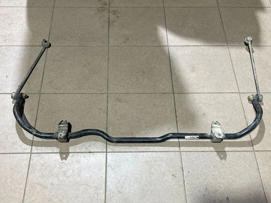 Eesmine stabilisaator (kaldevarras) – Volkswagen Caddy (2011-2016)